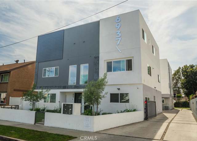 Property at 6937 Simpson Ave, North Hollywood, CA 91605, 23 beds, 16 baths