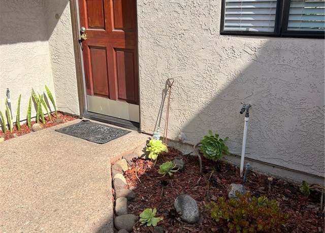 Property at 1104 Via Montoya, Camarillo, CA 93010, 2 beds, 2 baths