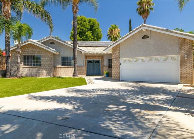 Property at 23570 Brook Dr, Canyon Lake, CA 92587, 3 beds, 2 baths