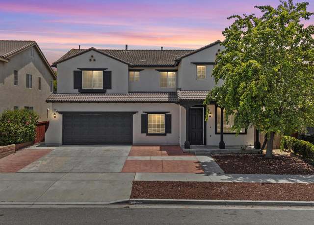Property at 920 Kohala St, Oxnard, CA 93030, 5 beds, 3.5 baths