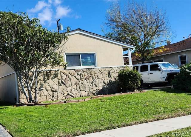 Property at 11804 Atkinson Ave, Hawthorne, CA 90250, 3 beds, 2 baths