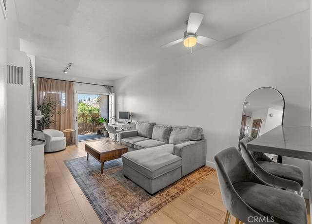Property at 1145 Roswell Ave Unit 8A, Long Beach, CA 90804, 2 beds, 2 baths