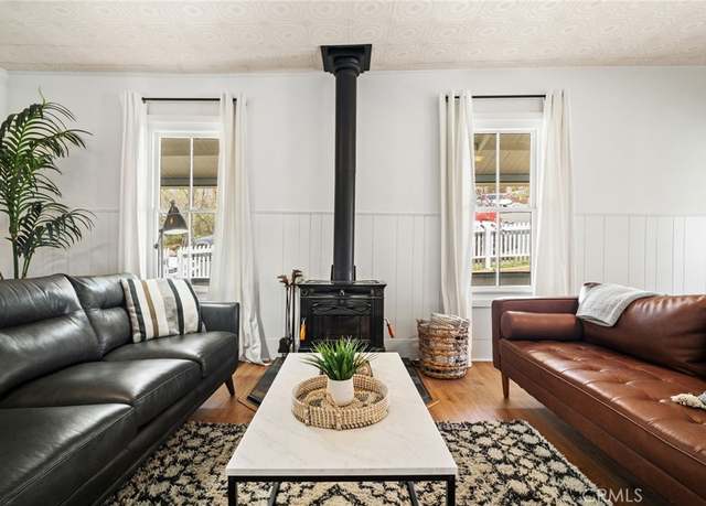 Property at 2007 3rd St, Julian, CA 92036, 3 beds, 1.5 baths