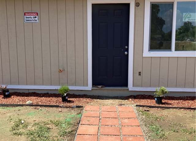 Property at 209 S Magnolia Ave, Farmersville, CA 93223, 2 beds, 2 baths