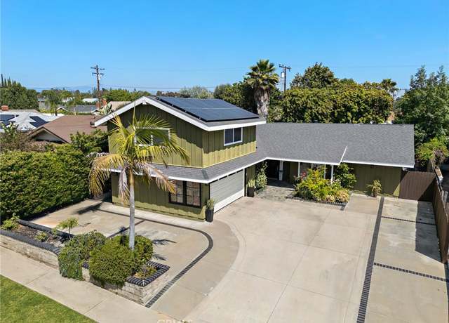 Property at 23076 Dune Mear Rd, Lake Forest, CA 92630, 4 beds, 2 baths