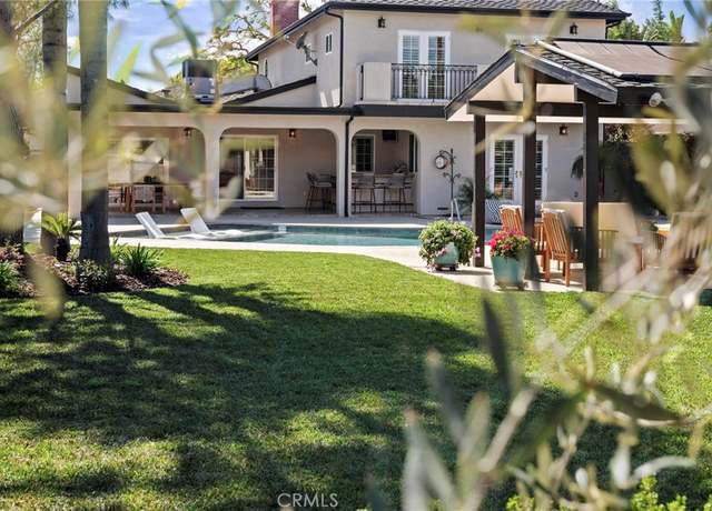 Property at 5748 Hillview Park Ave, Valley Glen, CA 91401, 6 beds, 4 baths