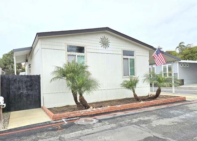 Property at 20701 Beach Blvd #30, Huntington Beach, CA 92648, 3 beds, 2 baths
