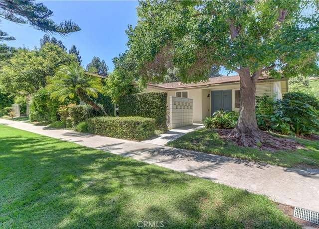 Property at 30 Calle Aragon Unit E, Laguna Woods, CA 92637, 2 beds, 1 bath