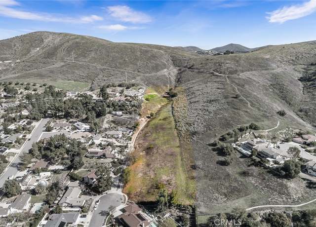 Property at 2 Bascom Ct, Thousand Oaks, CA 91362