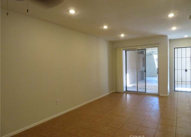 Property at 2857 N Los Felices Rd #106, Palm Springs, CA 92262, 1 bed, 1 bath