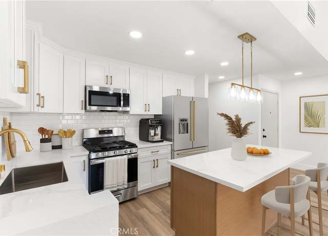 Property at 87 Tennessee St Unit C, Redlands, CA 92373, 2 beds, 2.5 baths