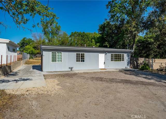 Property at 8975 Curbaril Ave, Atascadero, CA 93422, 3 beds, 1 bath