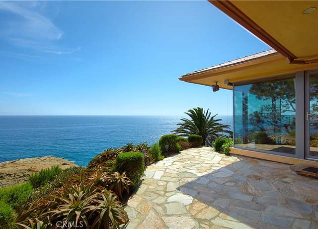 Property at 111 S La Senda Dr, Laguna Beach, CA 92651, 4 beds, 6.5 baths