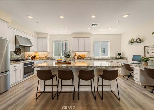 Property at 27461 Viero Pl, Valencia, CA 91381, 3 beds, 4 baths