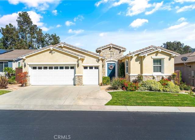 Property at 570 Olazabal Dr, Hemet, CA 92545, 3 beds, 3.5 baths