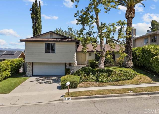 Property at 19627 Goldstream Way, Newhall, CA 91321, 4 beds, 3 baths