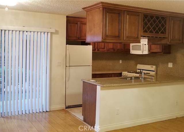 Property at 18530 Hatteras St #102, Tarzana, CA 91356, 1 bed, 1 bath