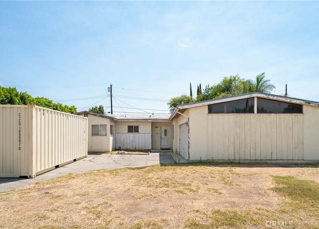 Property at 6902 Lasaine Ave, Van Nuys, CA 91406, 4 beds, 2 baths