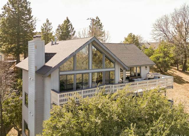 Property at 1243 Klondike Dr, Lake Arrowhead, CA 92352, 6 beds, 4.5 baths