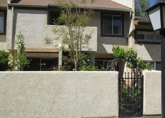 Property at 1842 E Avenue J2 Ave E #5, Lancaster, CA 93535, 2 beds, 2.5 baths