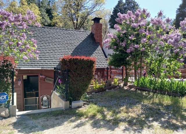 Property at 23683 Manzanita Dr, Crestline, CA 92325, 1 bed, 1 bath
