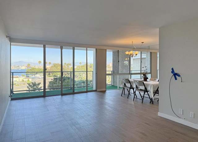 Property at 1820 Avenida del Mundo #306, Coronado, CA 92118, 1 bed, 1.5 baths