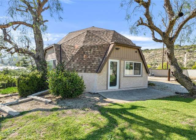 Property at 21806 Mayan Dr, Chatsworth, CA 91311, 2 beds, 2 baths