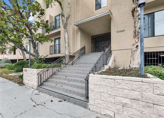 Property at 21040 Parthenia St #20, Canoga Park, CA 91304, 2 beds, 2.5 baths