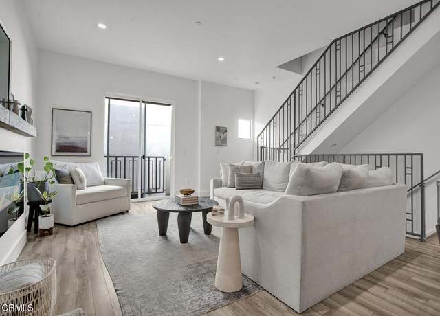 Property at 5662 Hazeltine Ave, Van Nuys, CA 91401, 4 beds, 3 baths