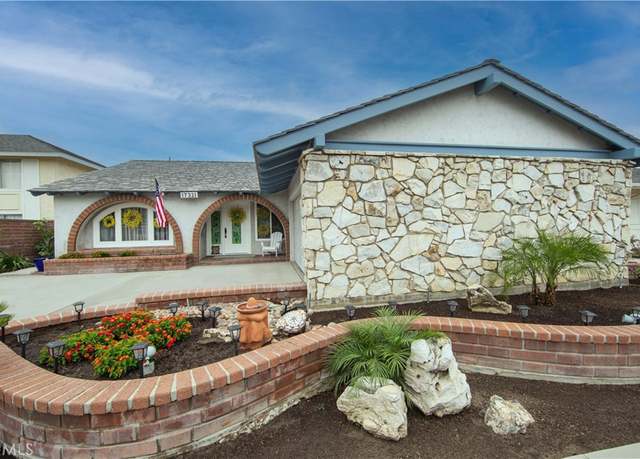 Property at 17321 Margarita Ln, Huntington Beach, CA 92647, 3 beds, 3 baths