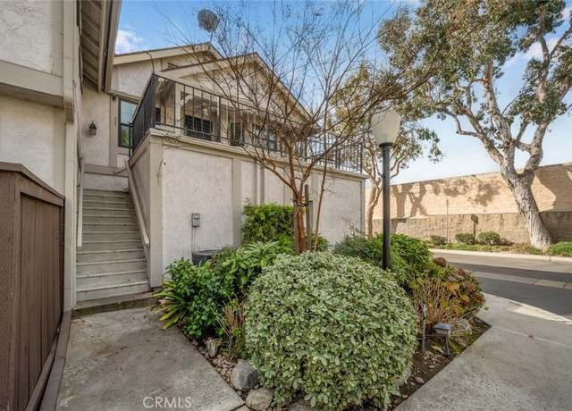 Property at 9066 Candlestick Ln, Cypress, CA 90630, 2 beds, 1.5 baths