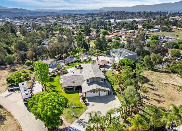 Property at 17289 Mariposa Ave, Riverside, CA 92504, 4 beds, 3 baths