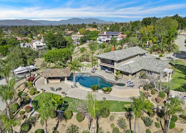 Property at 17289 Mariposa Ave, Riverside, CA 92504, 4 beds, 3 baths