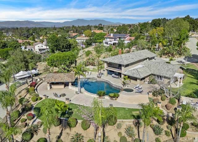 Property at 17289 Mariposa Ave, Riverside, CA 92504, 4 beds, 3 baths
