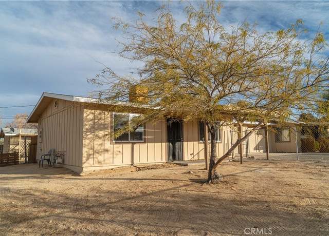 Property at 61452 Desert Air Rd, Joshua Tree, CA 92252, 8 beds, 4 baths