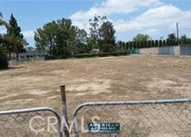 Property at 1501 Lowell St N, Santa Ana, CA 92706