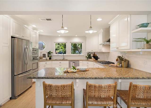Property at 812 Collindale Ct, Chico, CA 95926, 3 beds, 2 baths