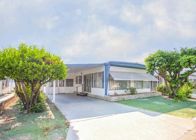 Property at 120 Santa Paula, Hemet, CA 92543, 2 beds, 2 baths