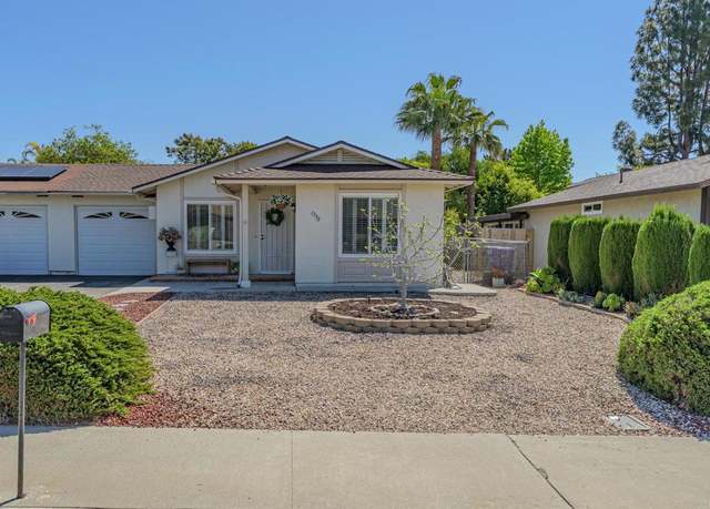 Property at 1398 Panorama Ridge Rd, Oceanside, CA 92056, 2 beds, 1.5 baths