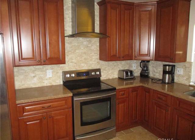 Property at 29161 Isleta Ct, Cathedral City, CA 92234, 3 beds, 2 baths