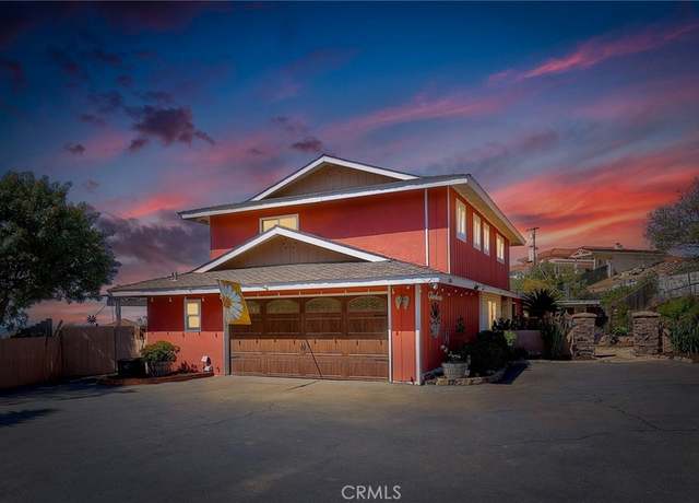 Property at 2056 Wonderview Dr, Vista, CA 92084, 4 beds, 2.5 baths