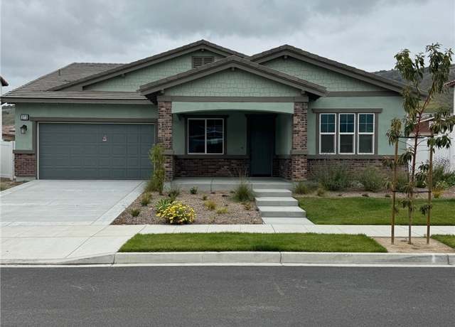 Property at 373 Wisteria St, Fillmore, CA 93015, 3 beds, 2.5 baths