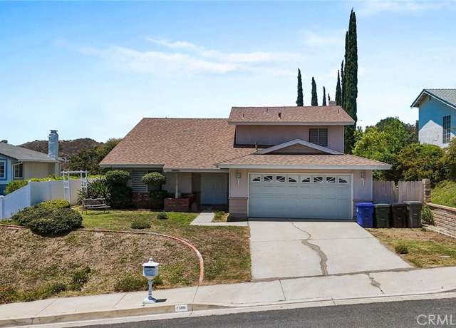 Property at 23208 Cuervo Dr, Valencia, CA 91354, 4 beds, 3 baths