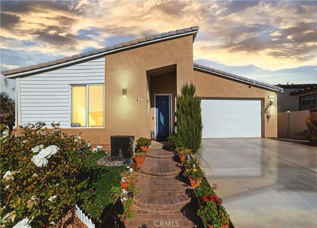 Property at 1530 Village Green Way, Beaumont, CA 92223, 2 beds, 2 baths