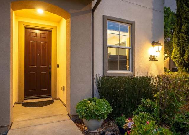 Property at 4336 Harbor Way #1, Oceanside, CA 92056, 3 beds, 3.5 baths
