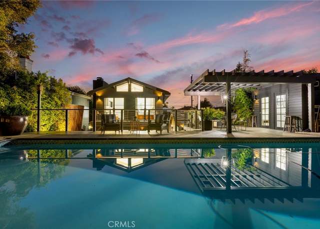 Property at 1012 10th St, Manhattan Beach, CA 90266, 4 beds, 5 baths