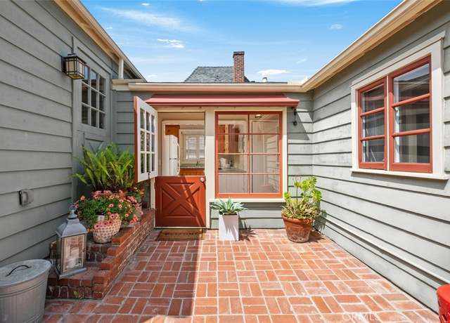 Property at 551 Anita St, Laguna Beach, CA 92651, 3 beds, 2 baths