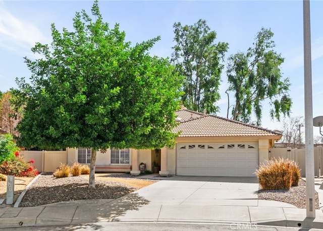 Property at 7899 Wisteria Ct, Highland, CA 92346, 3 beds, 2 baths