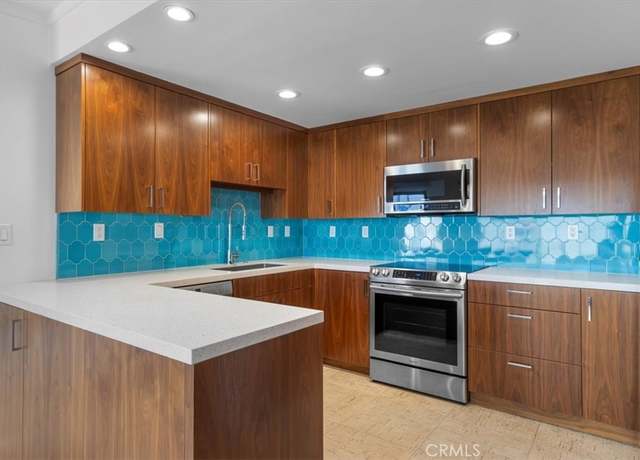 Property at 20 Merit Park Dr, Gardena, CA 90247, 3 beds, 2 baths