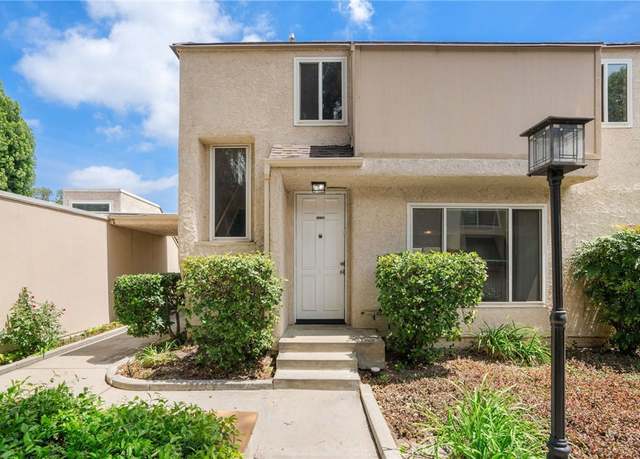 Property at 5642 Etiwanda Ave #3, Tarzana, CA 91356, 3 beds, 2.5 baths